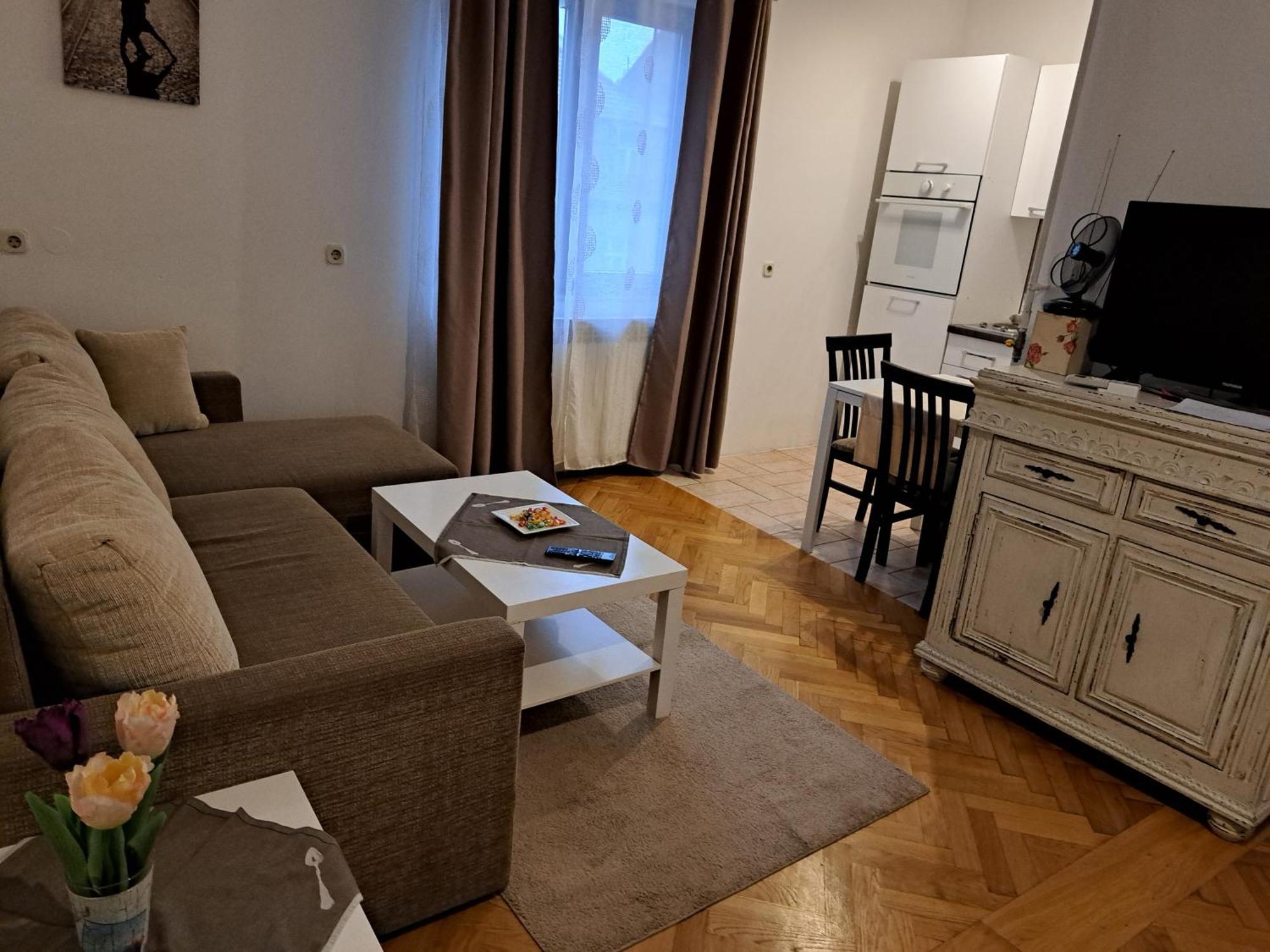 Apartman Zuki Zagreb Exteriör bild